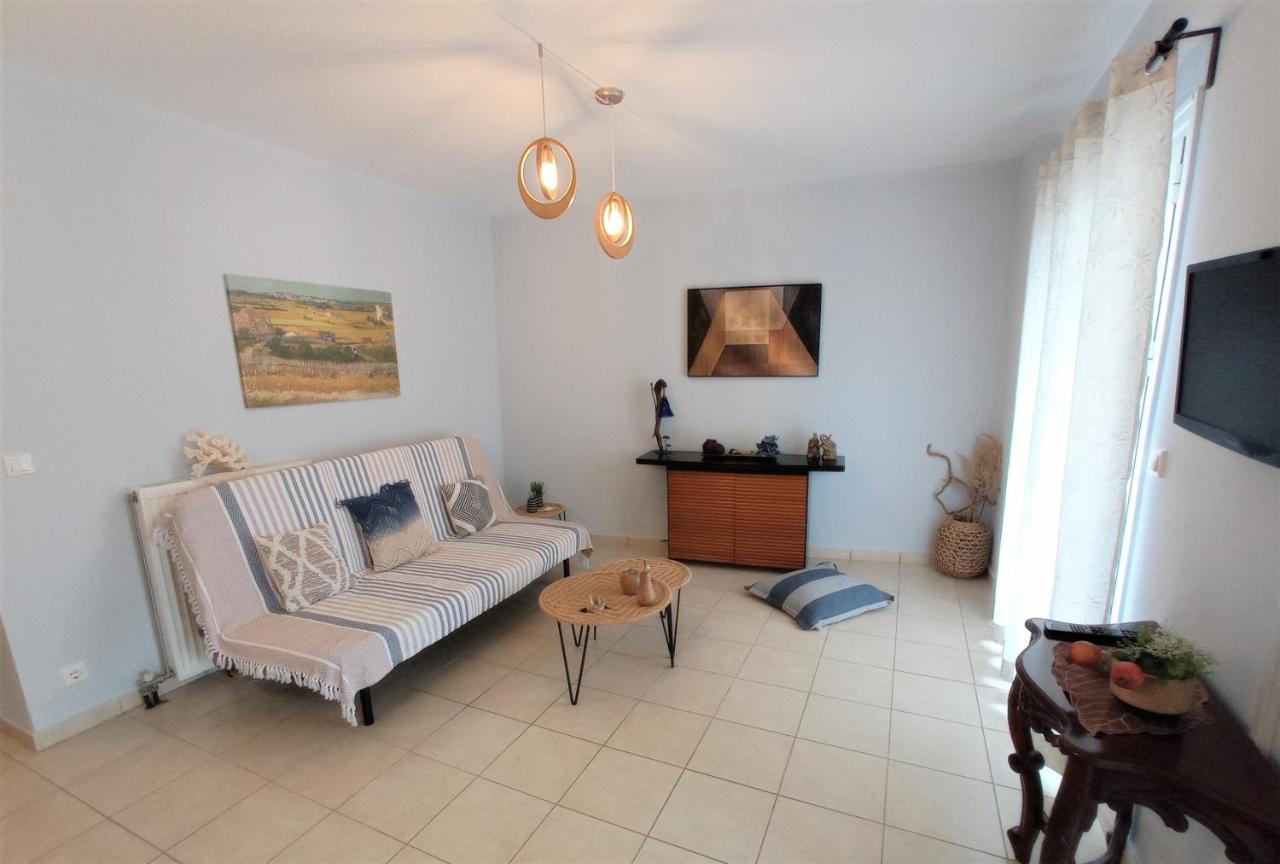 G Apartment In Agia Efimia Exterior foto