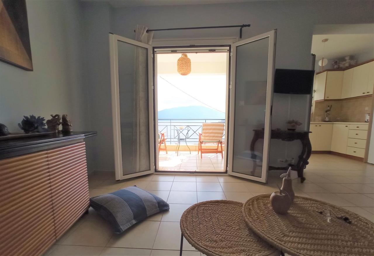 G Apartment In Agia Efimia Exterior foto
