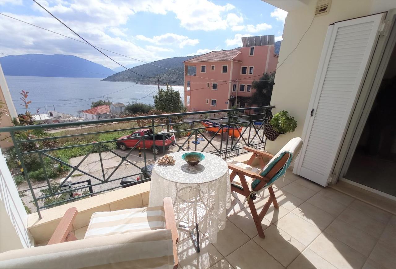 G Apartment In Agia Efimia Exterior foto